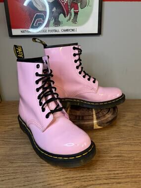 Dr Martens Baby Pink Patent Leather size 8/EU 39